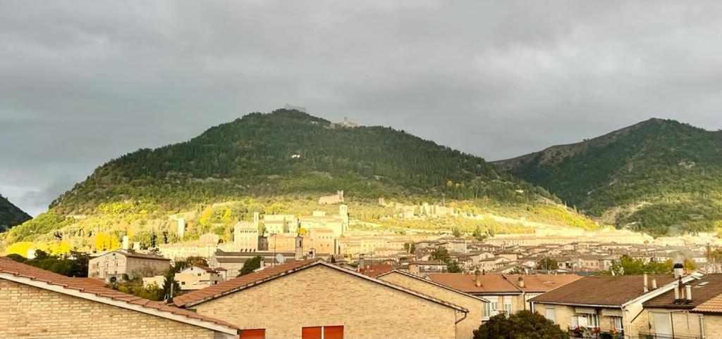 Milordo Gubbio Apartment Esterno foto